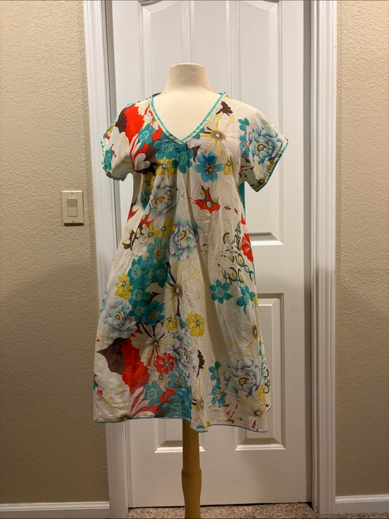 Johnny Was Dresses & Skirts - Johnny Was Multicolor V-Neck Dress size S lightweight w/ pockets like new